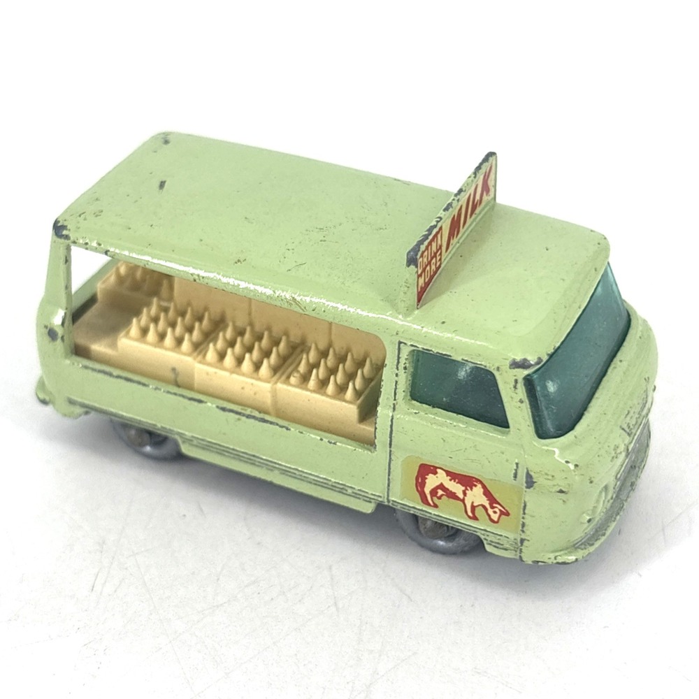 Commer Bottle Float  Lesney England No. 21 Car Metal Matchbox Toy Collectible